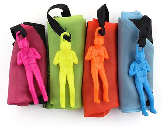 Hand Throw Parachute Soldiers (4 pcs )